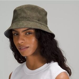 Lululemon Unisex Both Ways Reversible Grey & Green Bucket Hat